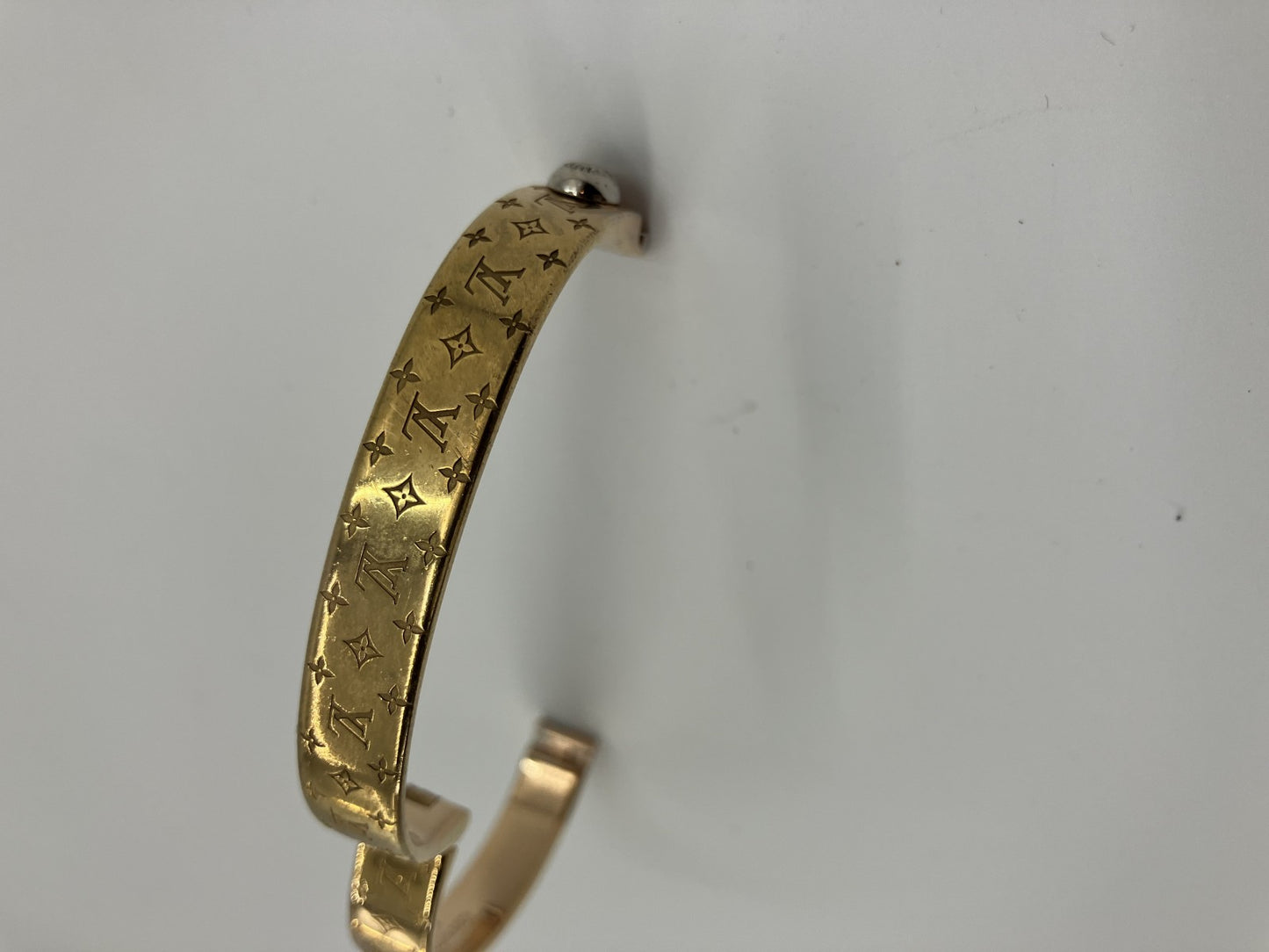 ＬＯＵＩＳ ＶＵＩＴＴＯＮ ルイ ヴィトン カフ・ナノグラム Ｓ腕周り１６．５ｃｍ ブレスレット・バングル ゴールド
