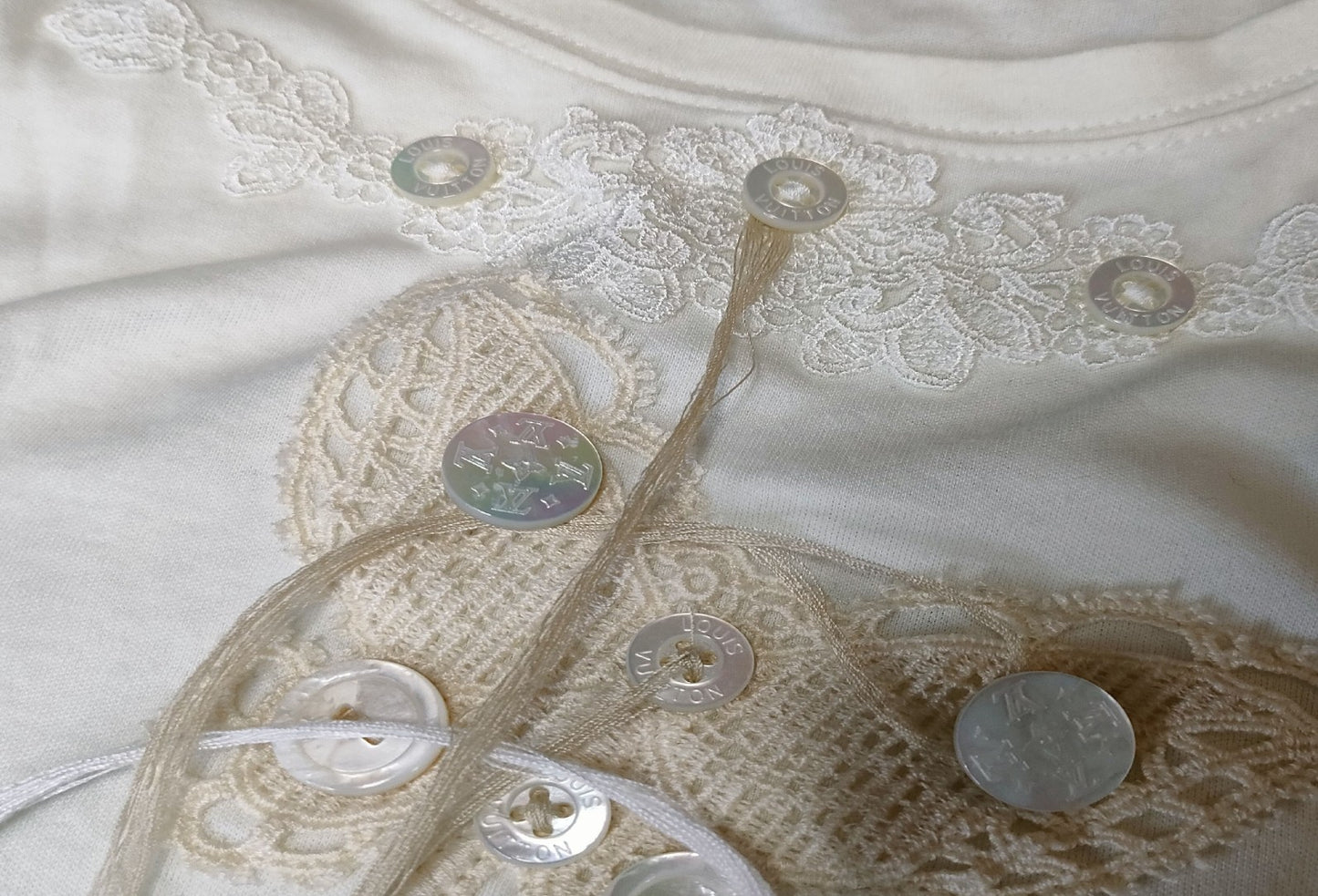 Louis Vuitton Sleeveless Top Lace Embroidery Ivory LV Buttons Size M Italy