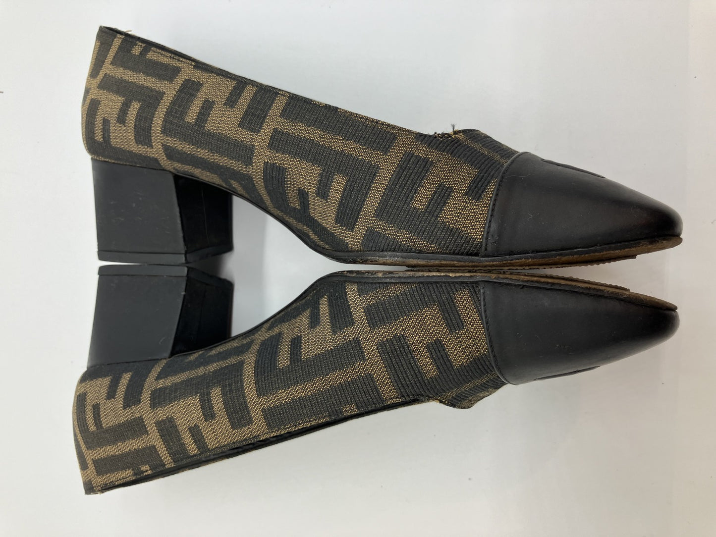 FENDI ZUCCA Pumps Size (36.5) (US 6.25) (23.1 cm) (9.09 inch) Heel 5cm (1.97 inch) Free shipping 