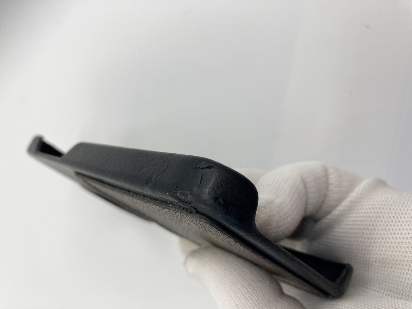 เคสมือถือ iPhone ของ Louis Vuitton รุ่น 13ProMAX M46053 สมาร์ทโฟน เคสมือถือ iPhone Monogram จัดส่งฟรี 