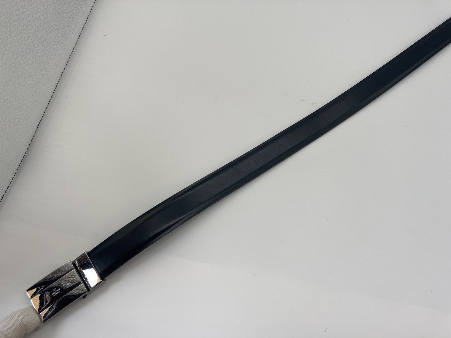 Ｇｕｃｃｉグッチ無料ロゴ レザーベルト 残り１０１ｃｍ 送料