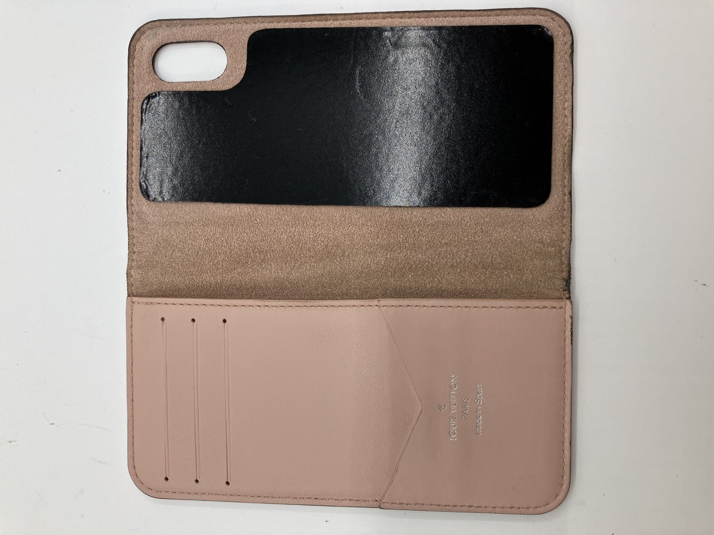 LOUIS VUITTON Folio Mahina Smart iphone (X) (XS) Case 15cm x 7.3cm BC3199