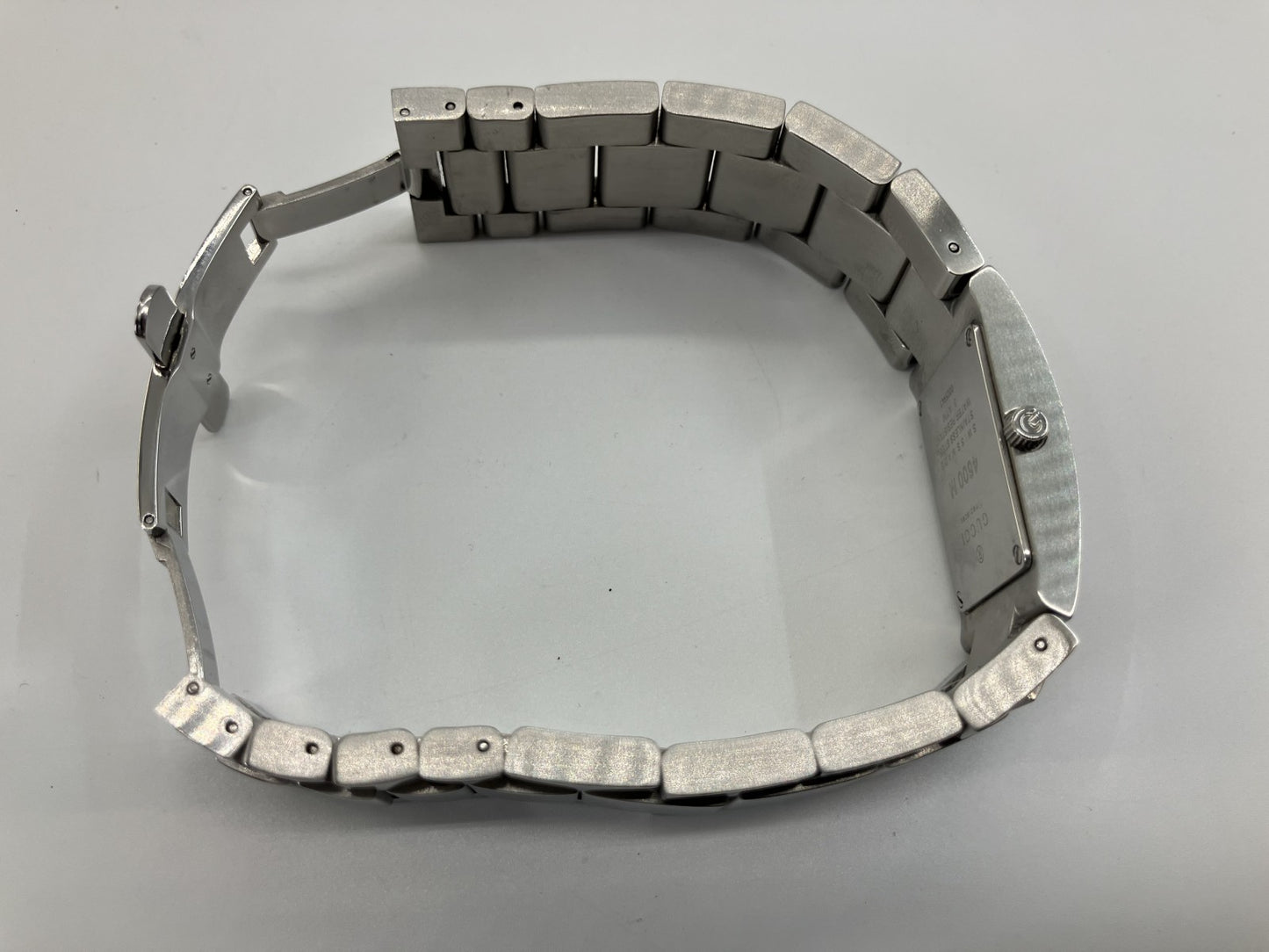 Gucci Men's 4600M Silver Quartz Wristwatch Case Width 23mm Wrist Circumference 16.5cm Boxed Square