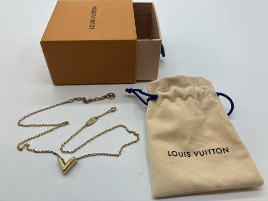 Louis Vuitton M61083 Essential V OB0241 สร้อยคอ GP สีทอง พร้อมกล่องและถุง จัดส่งฟรี 