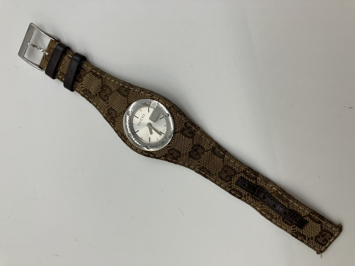Gucci GG canvas G bandeau ladies watch, silver dial, quartz, with doubles band, box, case and guarantee