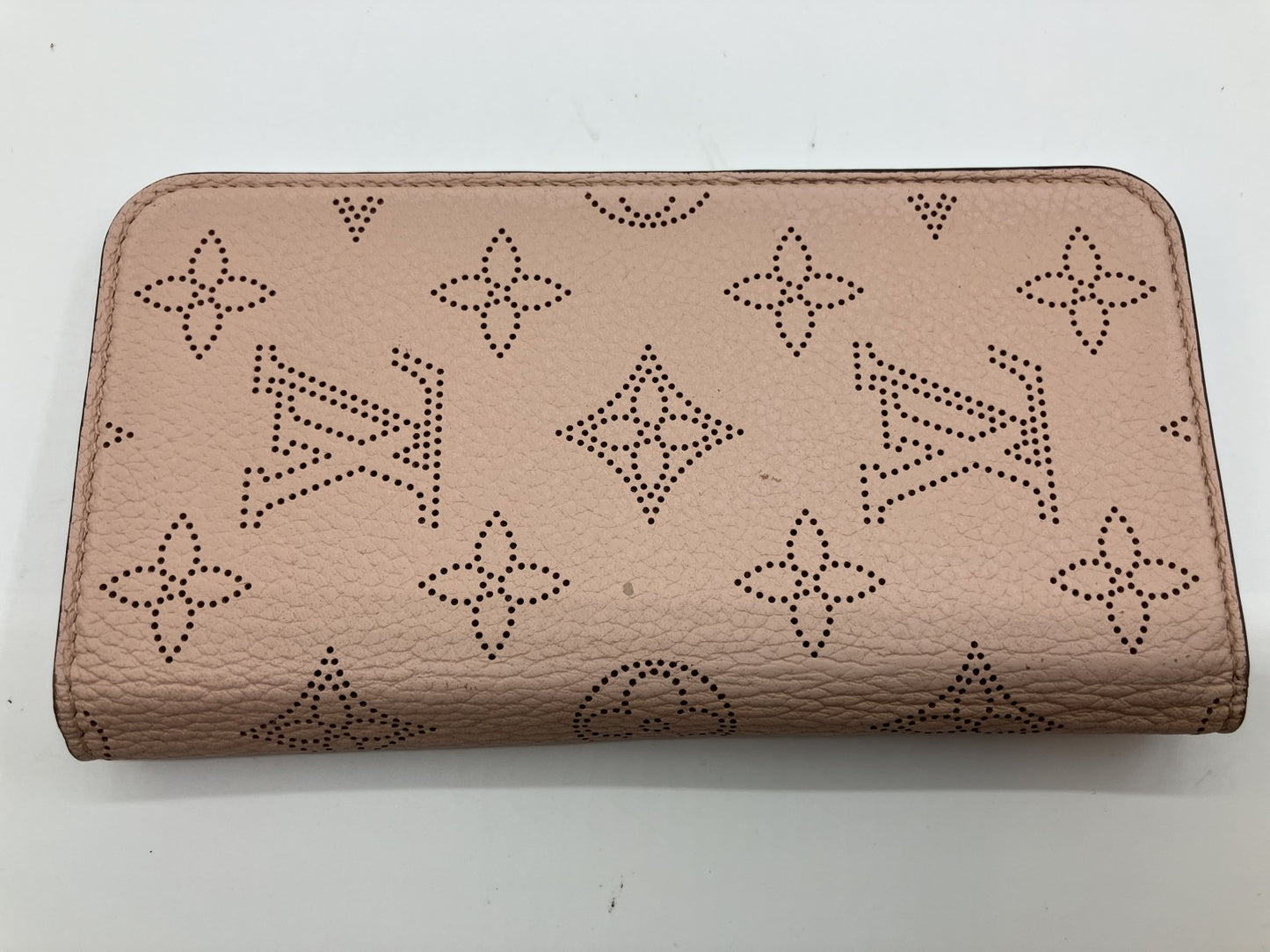 LOUIS VUITTON Folio Mahina Smart iphone (X) (XS) Case 15cm x 7.3cm BC3199