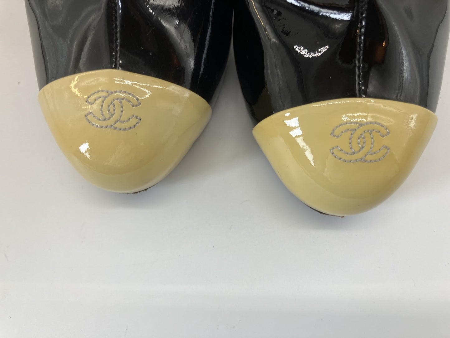 CHANEL Short Boots Enamel 36(US 6)(22.9 cm)(9.02 inch) Heel approx. 11.5 cm Black & Yellow