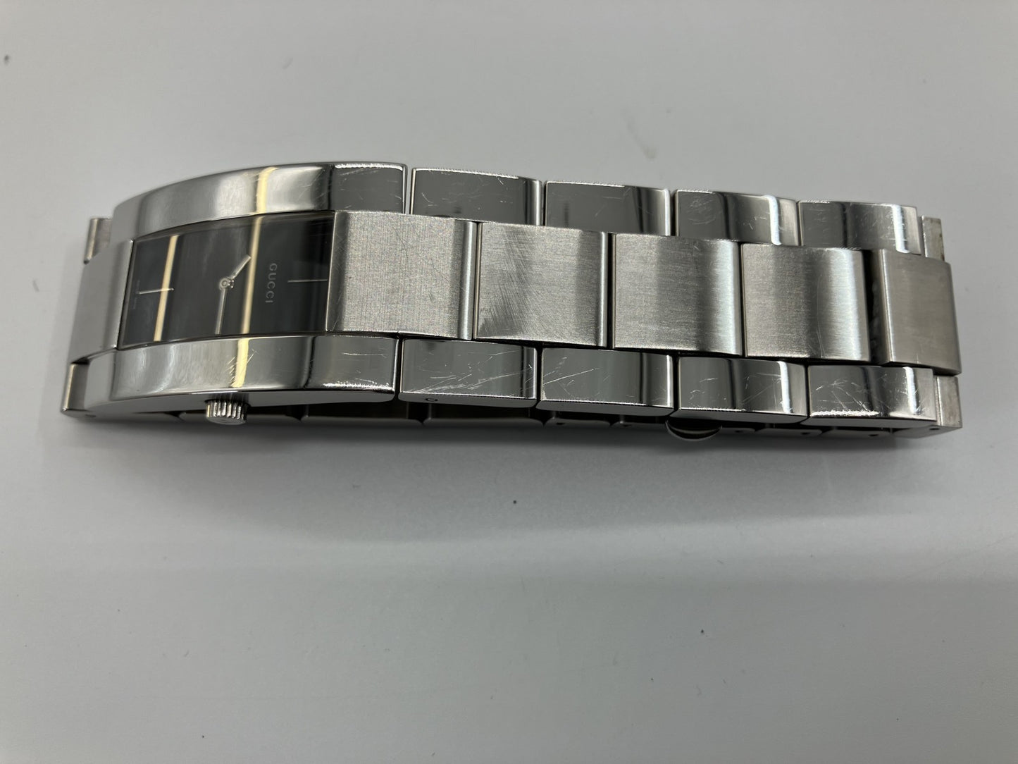 Gucci Men's 4600M Silver Quartz Wristwatch Case Width 23mm Wrist Circumference 16.5cm Boxed Square