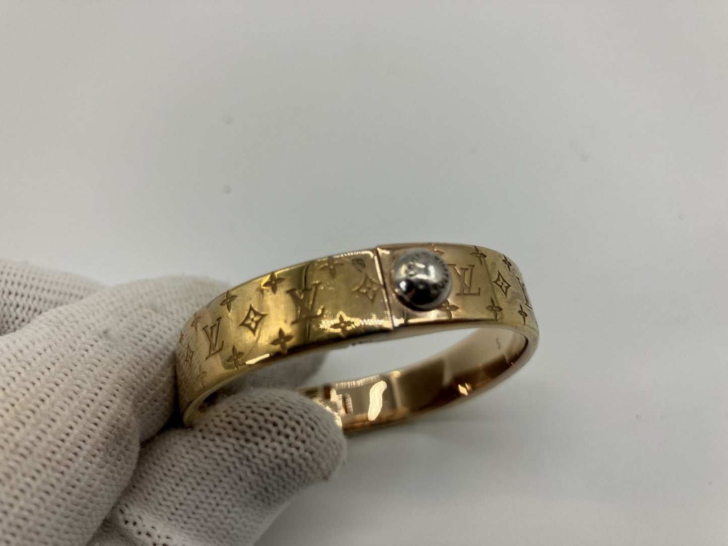 ＬＯＵＩＳ ＶＵＩＴＴＯＮ ルイ ヴィトン カフ・ナノグラム Ｓ腕周り１６．５ｃｍ ブレスレット・バングル ゴールド