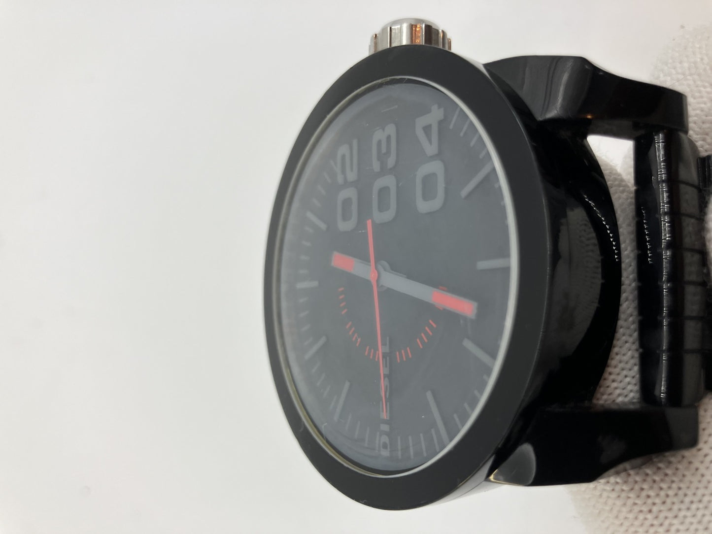 ディーセル 腕時計・メンズ・ケース幅63ｍｍ(2.48インチ) 腕周り１６ｃｍ 送料無料
