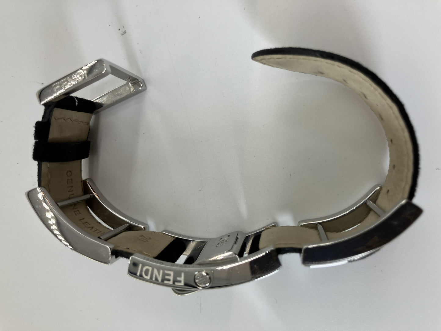 FENDI GYRO 5010L box guarantee, doubling belt, case width 26mm, wrist circumference 16cm, ladies quartz silver SS,