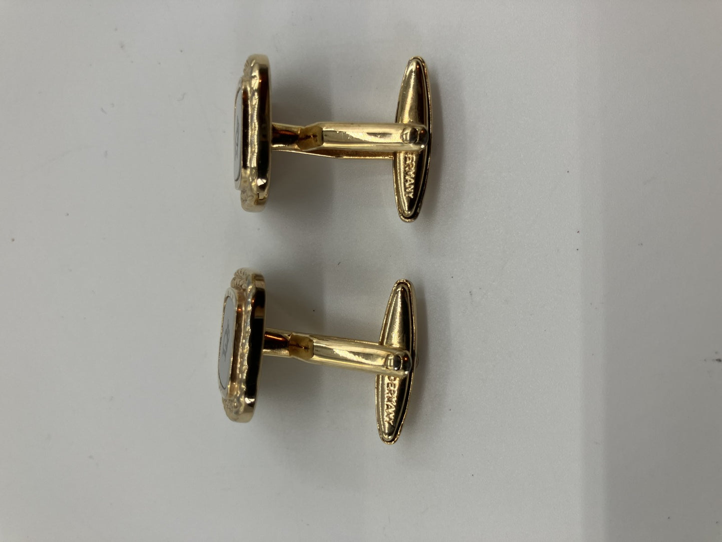 Christian Dior Cufflinks Gold &amp; White with Case Free Shipping 