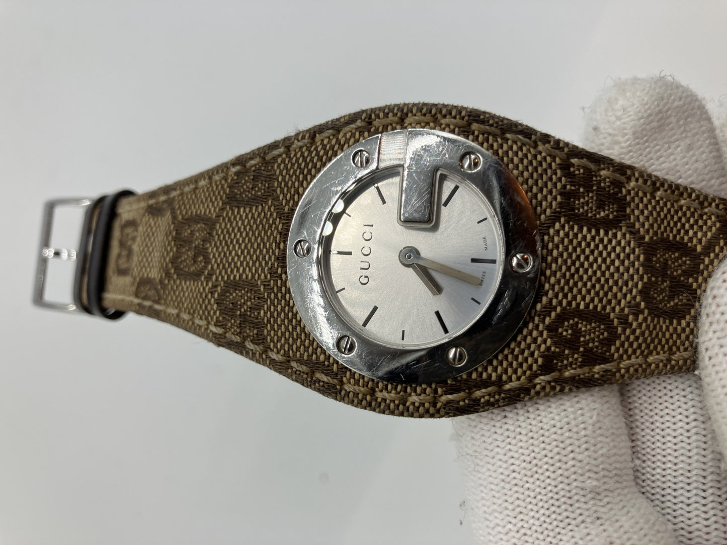 Gucci GG canvas G bandeau ladies watch, silver dial, quartz, with doubles band, box, case and guarantee