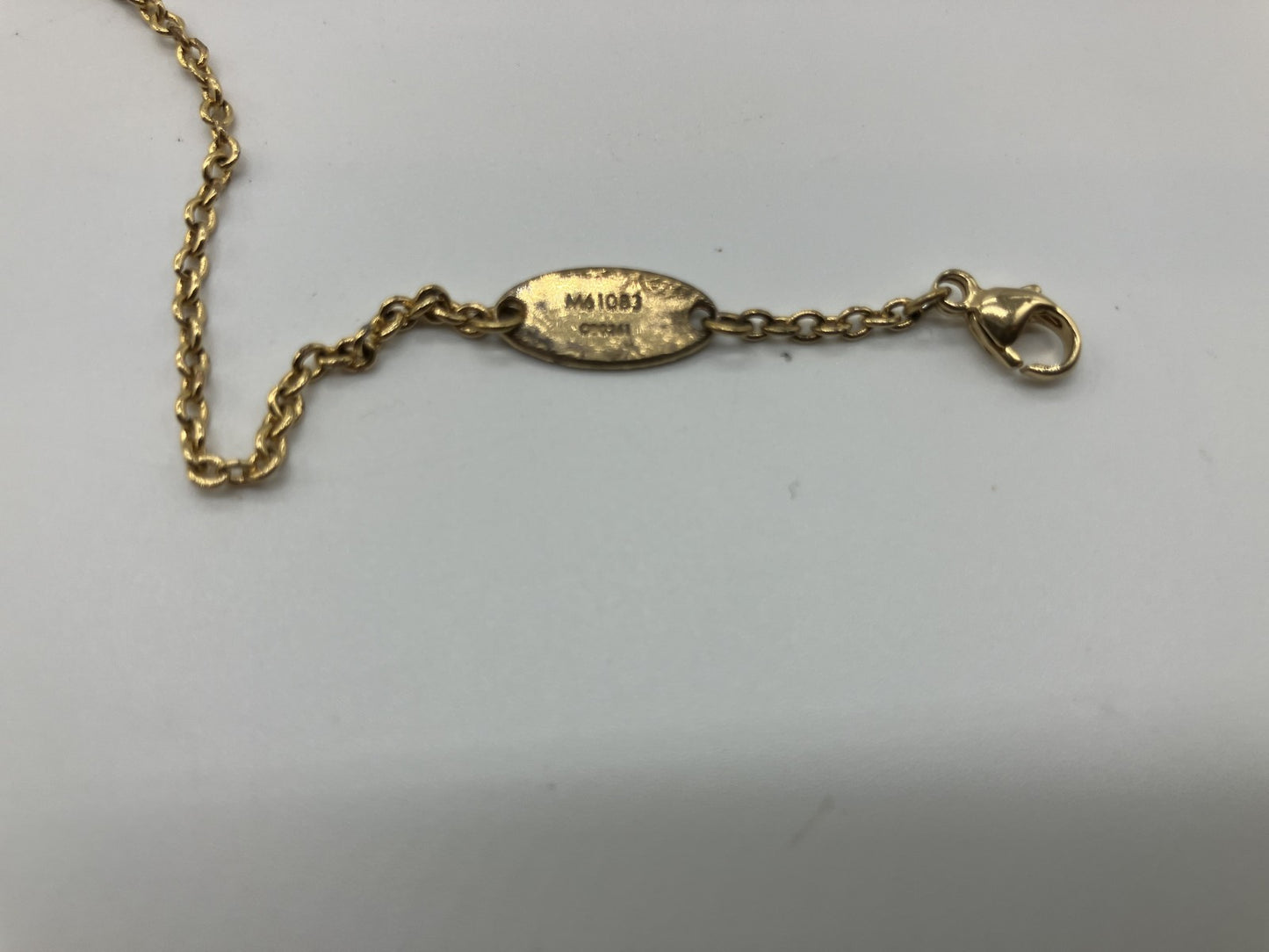 Louis Vuitton M61083 Essential V OB0241 necklace GP gold with box and bag