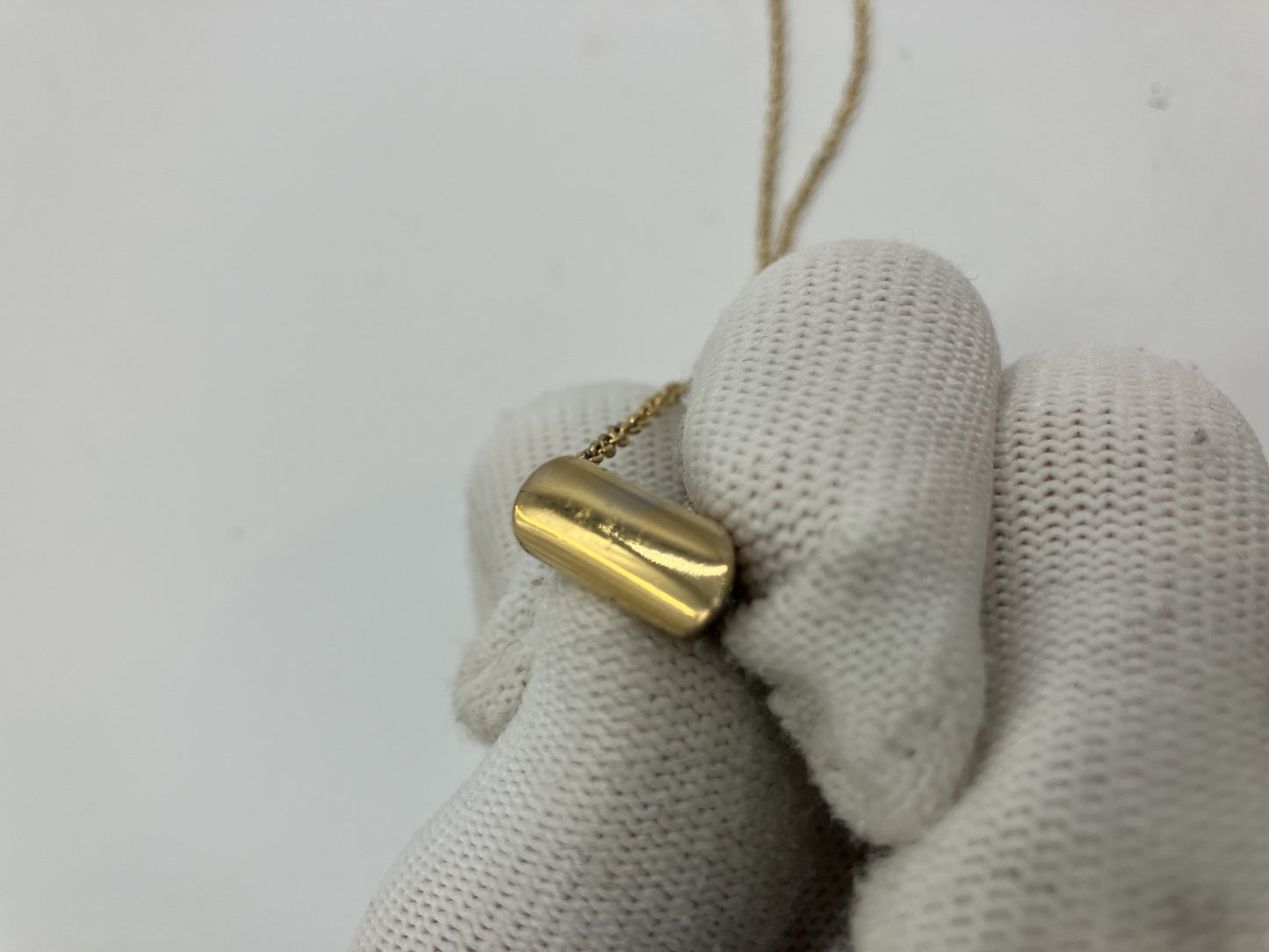 Louis Vuitton M61083 Essential V OB0241 necklace GP gold with box and bag