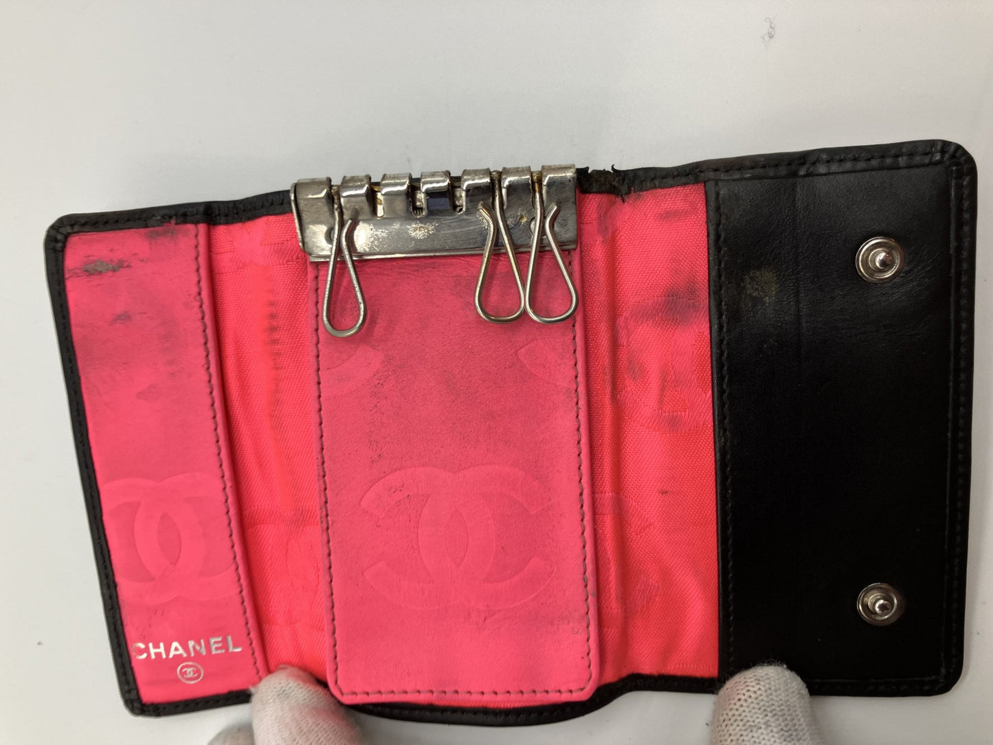 CHANEL Cambon 6-Ring Key Case Black & Pink