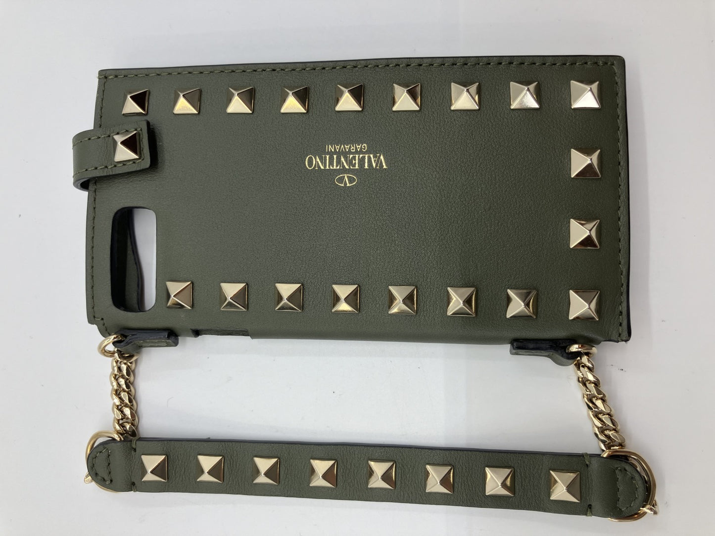 Valentino Garavani iPhone SE2, SE3 smartphone case Rockstuds box, bag, and extra studs included Free shipping 