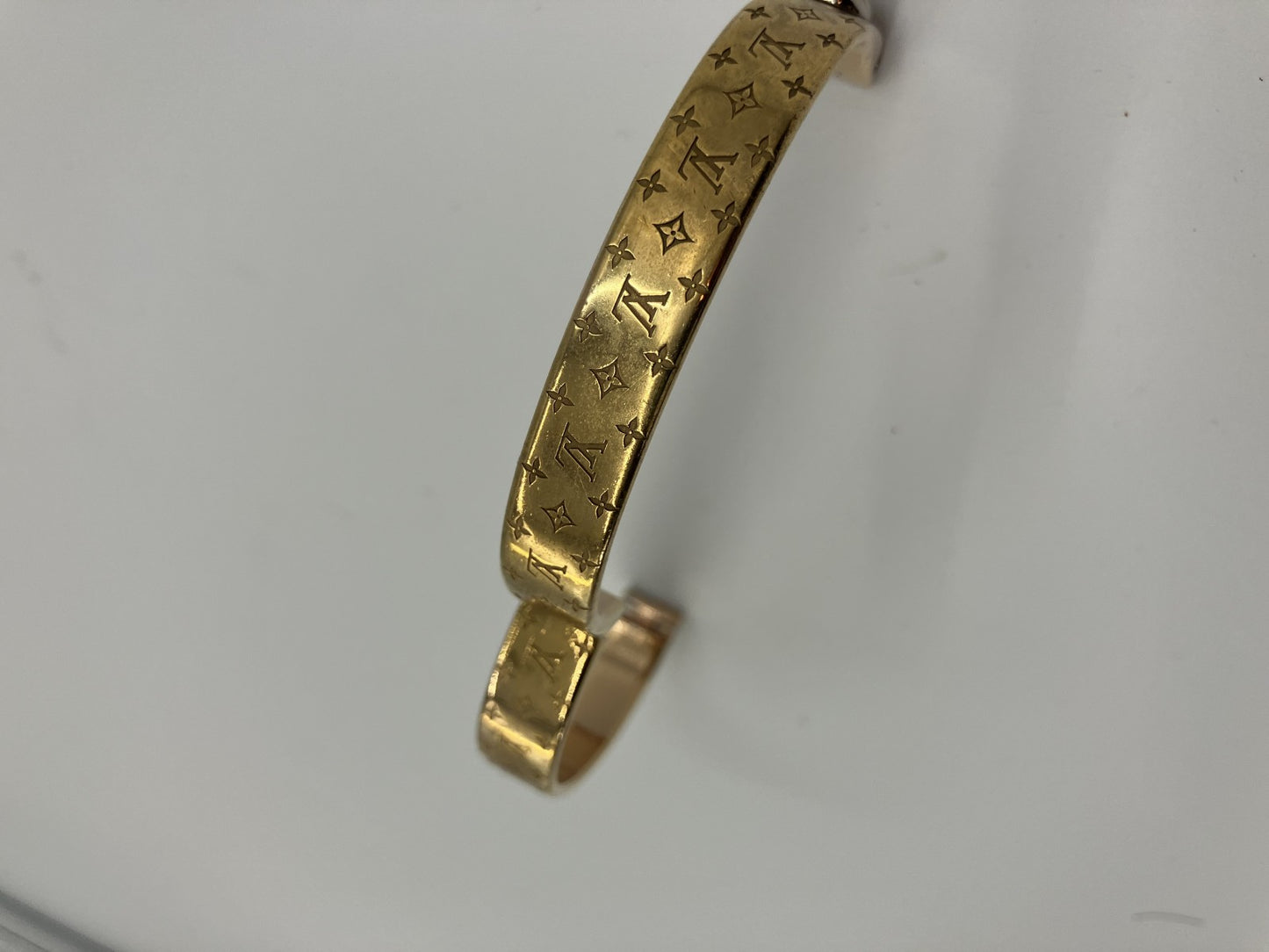 ＬＯＵＩＳ ＶＵＩＴＴＯＮ ルイ ヴィトン カフ・ナノグラム Ｓ腕周り１６．５ｃｍ ブレスレット・バングル ゴールド