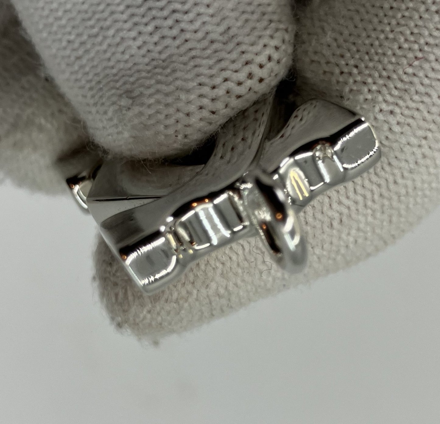 Cartier Charm Top Silver 4 x 2 ซม. (1.57 x 0.79 นิ้ว) จัดส่งฟรี 