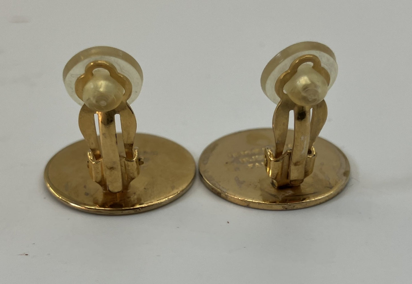 HERMES Clip On Earrings Gold Round Logo 2cm Vintage Bijouterie Fantaisie