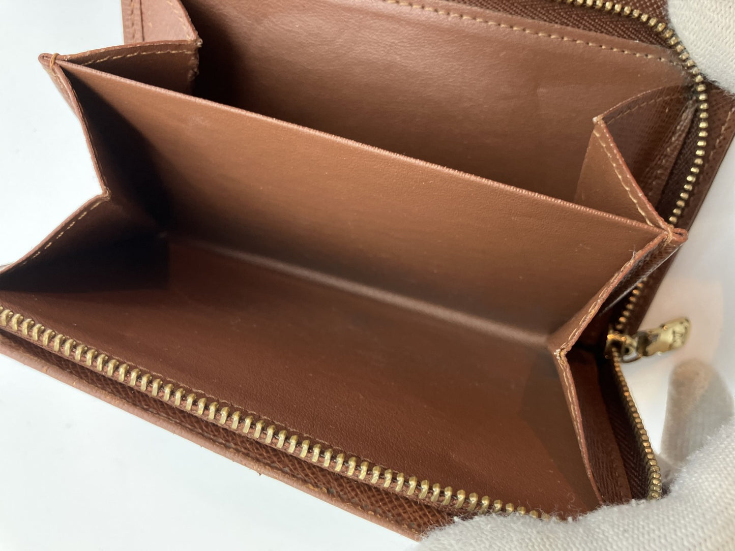 Louis Vuitton Monogram Compact Bi-fold Wallet M61735 14x3.5" with pouch