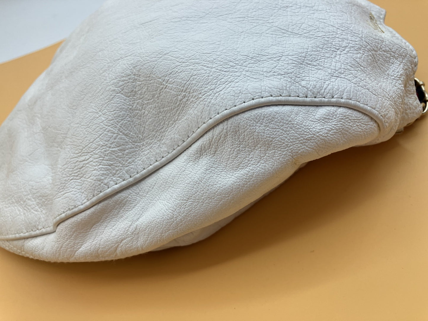 Gucci 155578 Hunting Cap, Lambskin, White, Size L (Head circumference: 56cm) with bag .