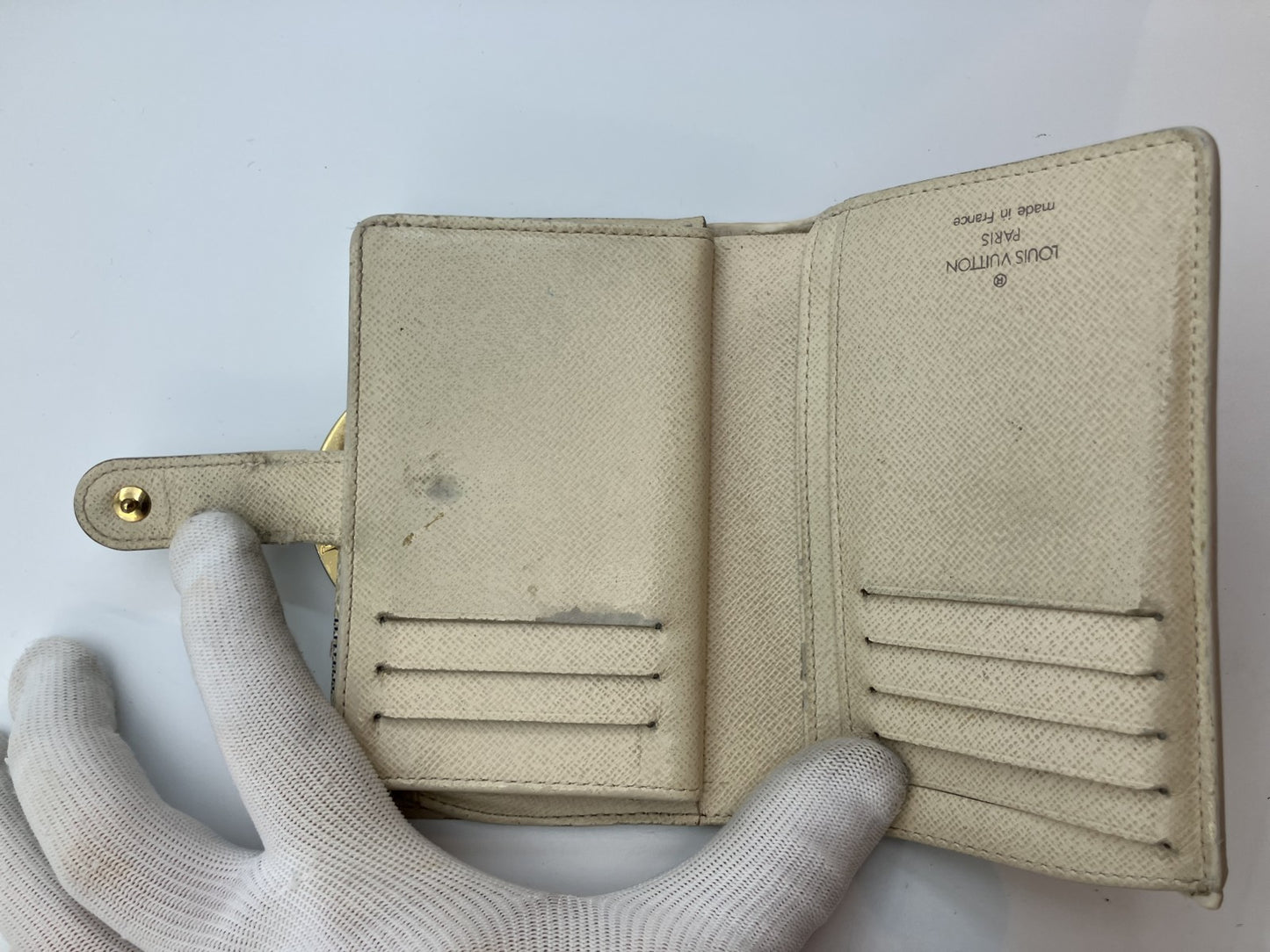 Louis Vuitton Damier Azur White Bi-fold Wallet Compact Wallet 13.5x9.5cm M61676 Clasp