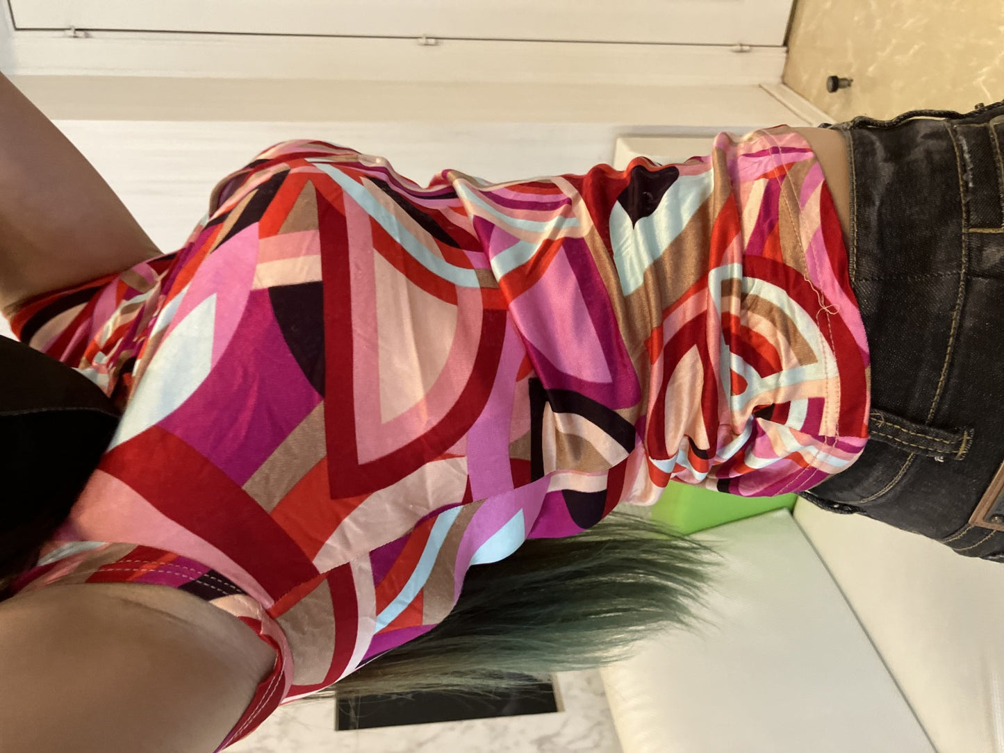 VERSACE Pink Geometric Top (Size 38) & BURBERRY BLUE LABEL Black Short Denim (Size 38) Set Outfit 窶・