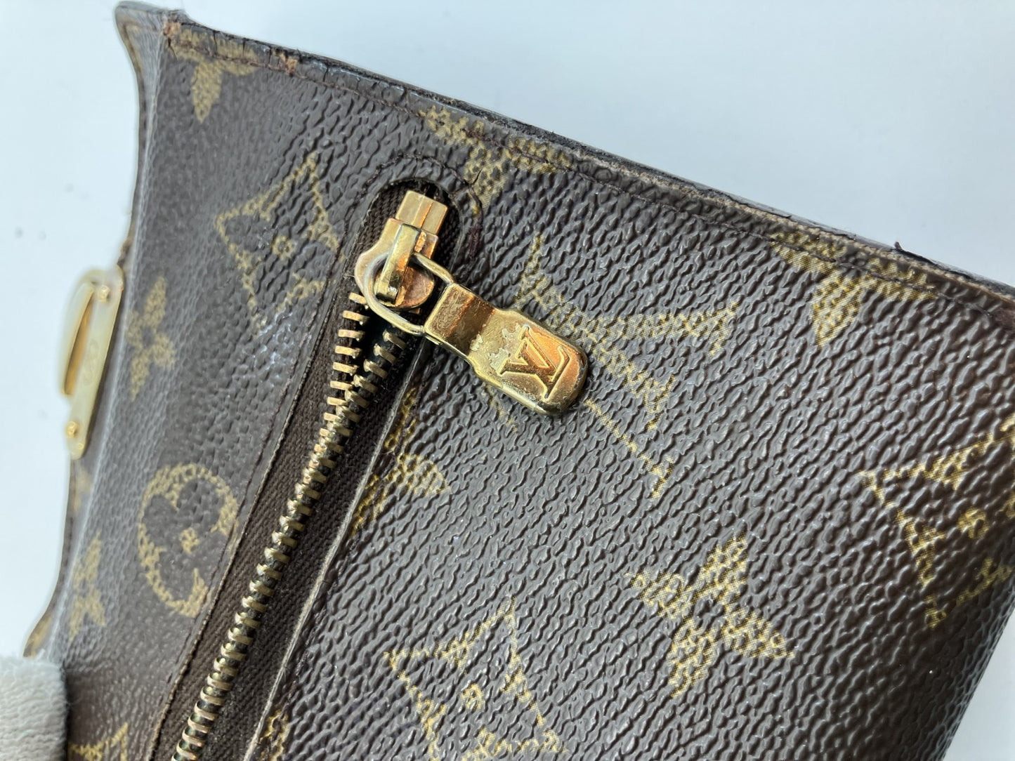 Louis Vuitton Monogram Portefeuille Koala M58013 CA0075 กระเป๋าสตางค์แบบพับสองทบ สีน้ำตาล จัดส่งฟรี 