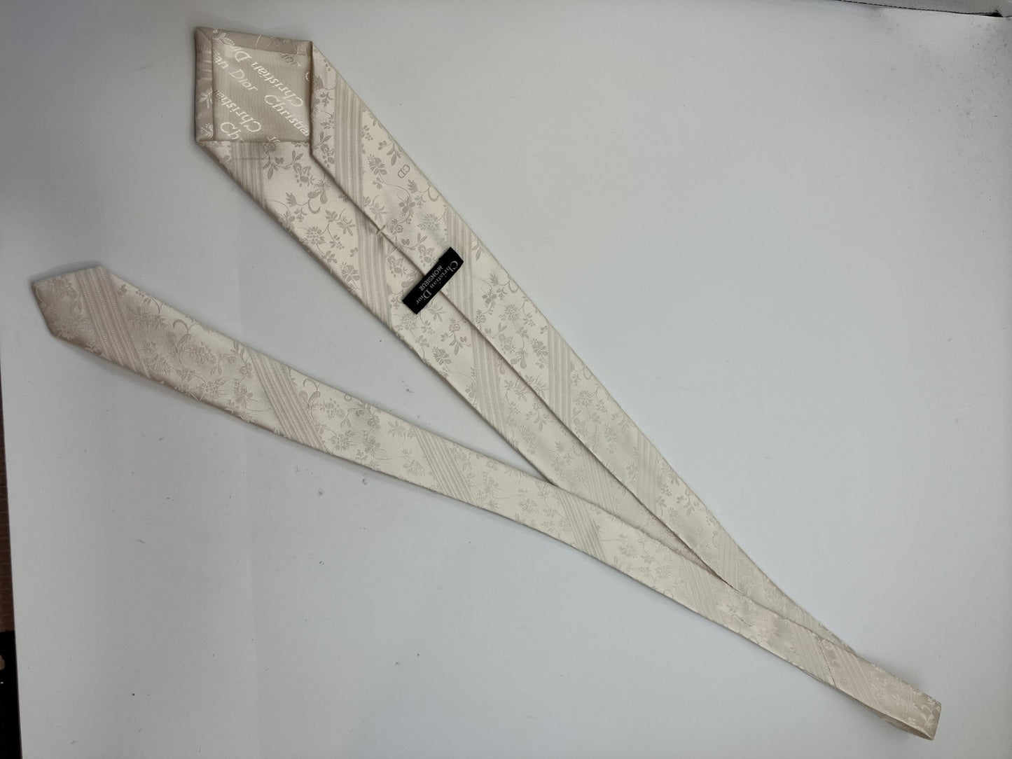 Christian Dior tie, width 9cm (3.54 inch), white, free shipping 