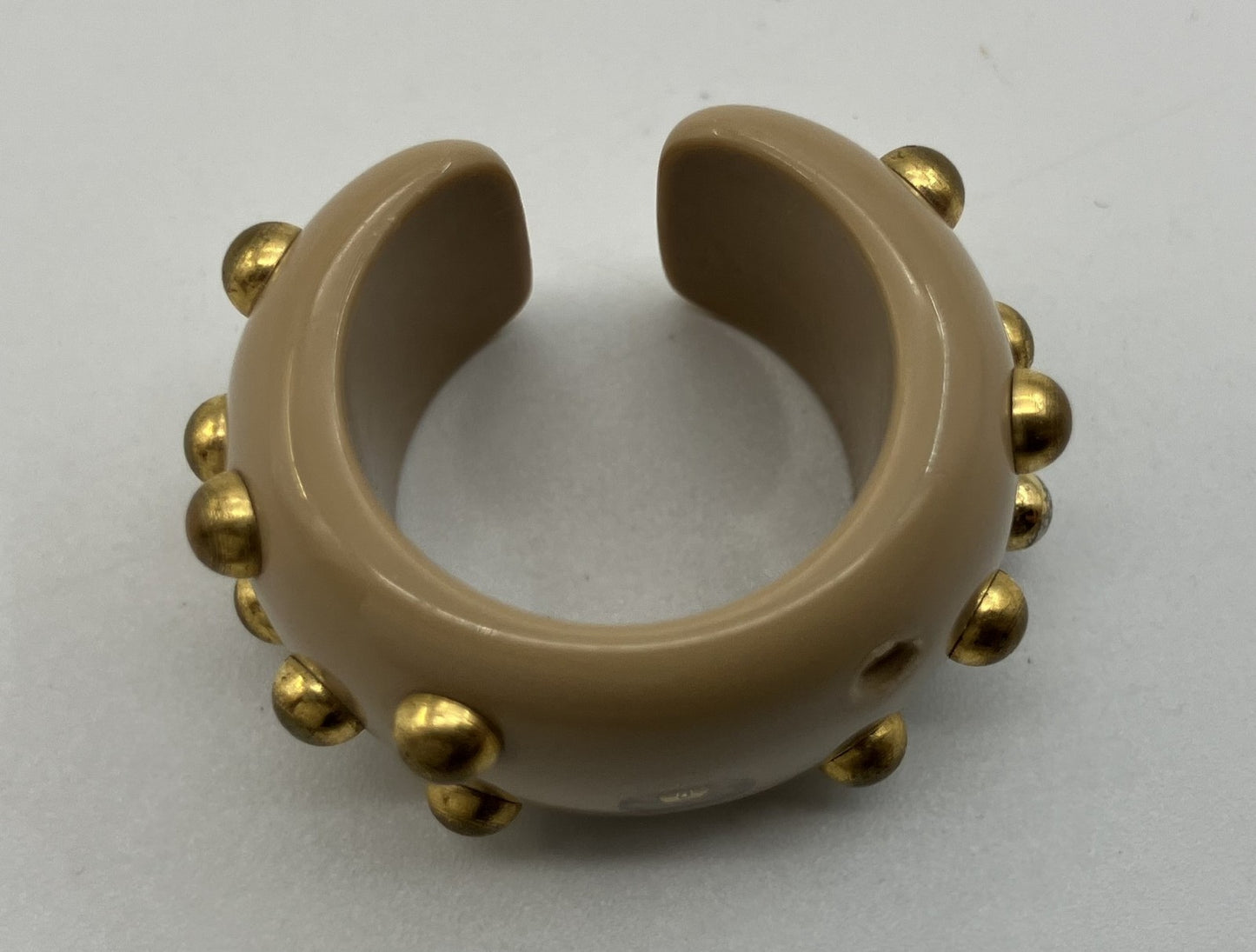 CHANEL Vintage Studded Beige Plastic Ring 窶・Size JP 12 / US 6.5 / EU 52 窶・Authentic Pre-owned