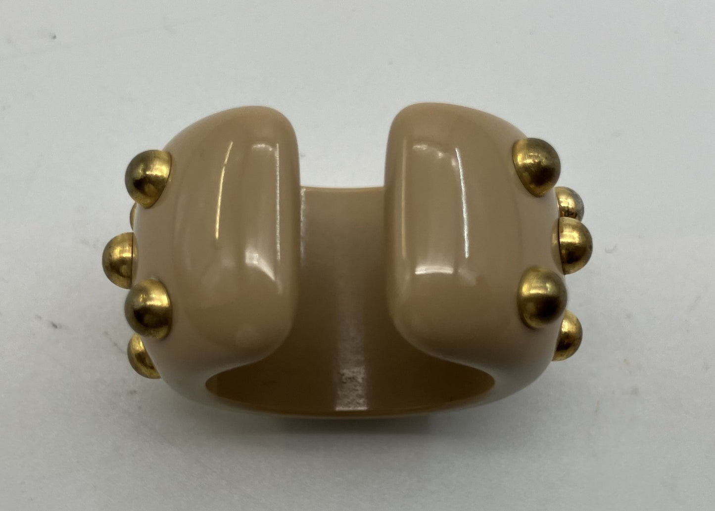 CHANEL Vintage Studded Beige Plastic Ring 窶・Size JP 12 / US 6.5 / EU 52 窶・Authentic Pre-owned