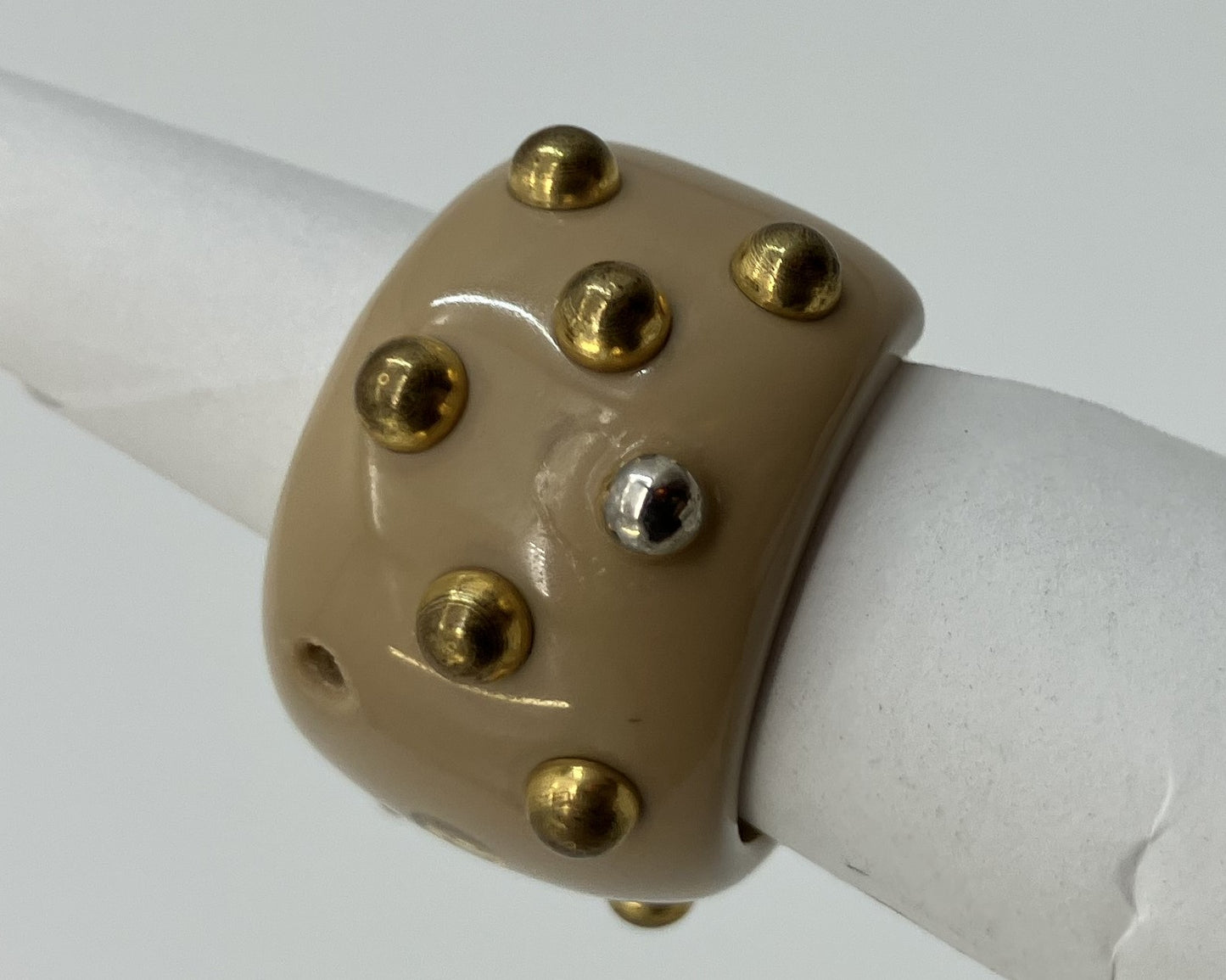 CHANEL Vintage Studded Beige Plastic Ring 窶・Size JP 12 / US 6.5 / EU 52 窶・Authentic Pre-owned