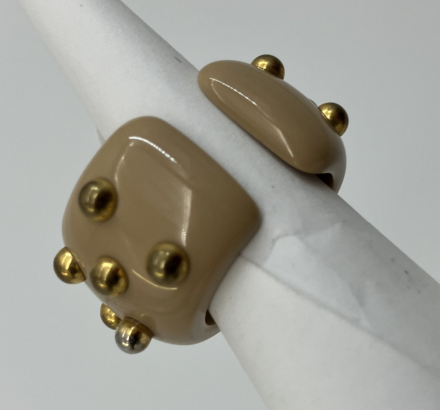 CHANEL Vintage Studded Beige Plastic Ring 窶・Size JP 12 / US 6.5 / EU 52 窶・Authentic Pre-owned