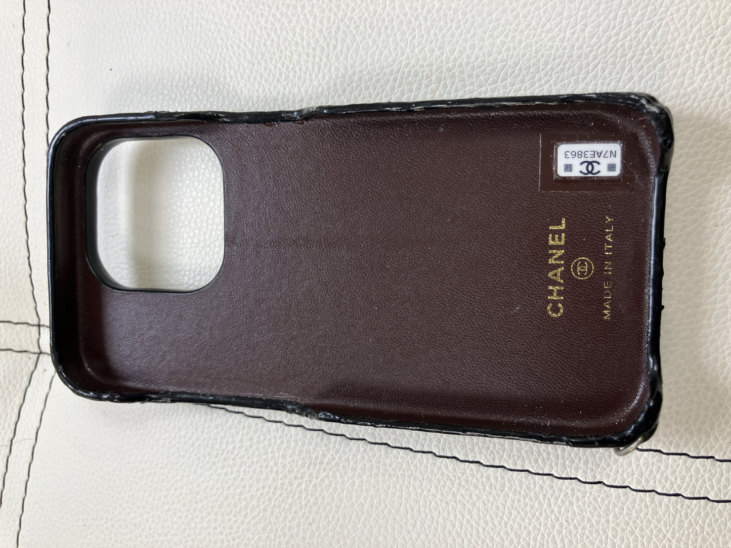 CHANEL iPhone 11 Pro Case Caviar Leather Matelasse Black Gold CC Made in Italy