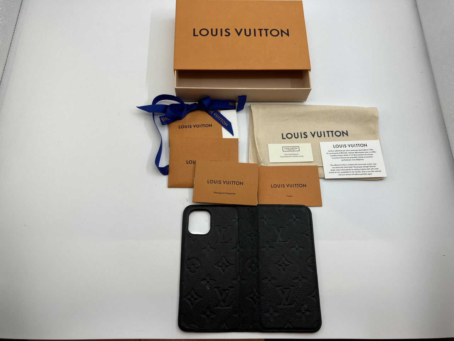 เคสสมาร์ทโฟน LOUIS VUITTON M69709 Empreinte สำหรับ iPhone 11, 12, 13, 14, 15 พร้อมกล่องและกระเป๋า จัดส่งฟรี 