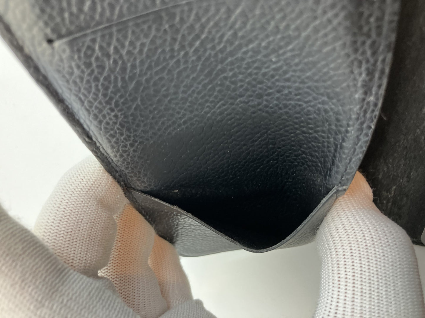 เคสสมาร์ทโฟน LOUIS VUITTON M69709 Empreinte สำหรับ iPhone 11, 12, 13, 14, 15 พร้อมกล่องและกระเป๋า จัดส่งฟรี 