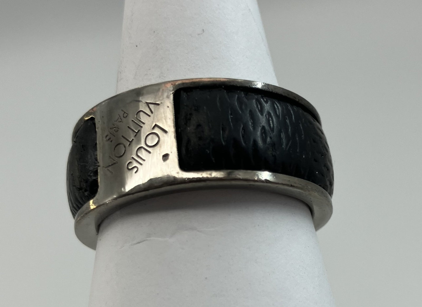 Louis Vuitton Ring Size: Width 98mm Inner diameter 0.8" (JP 22) (EU 62) (US 10) LE0079 Silver & Black