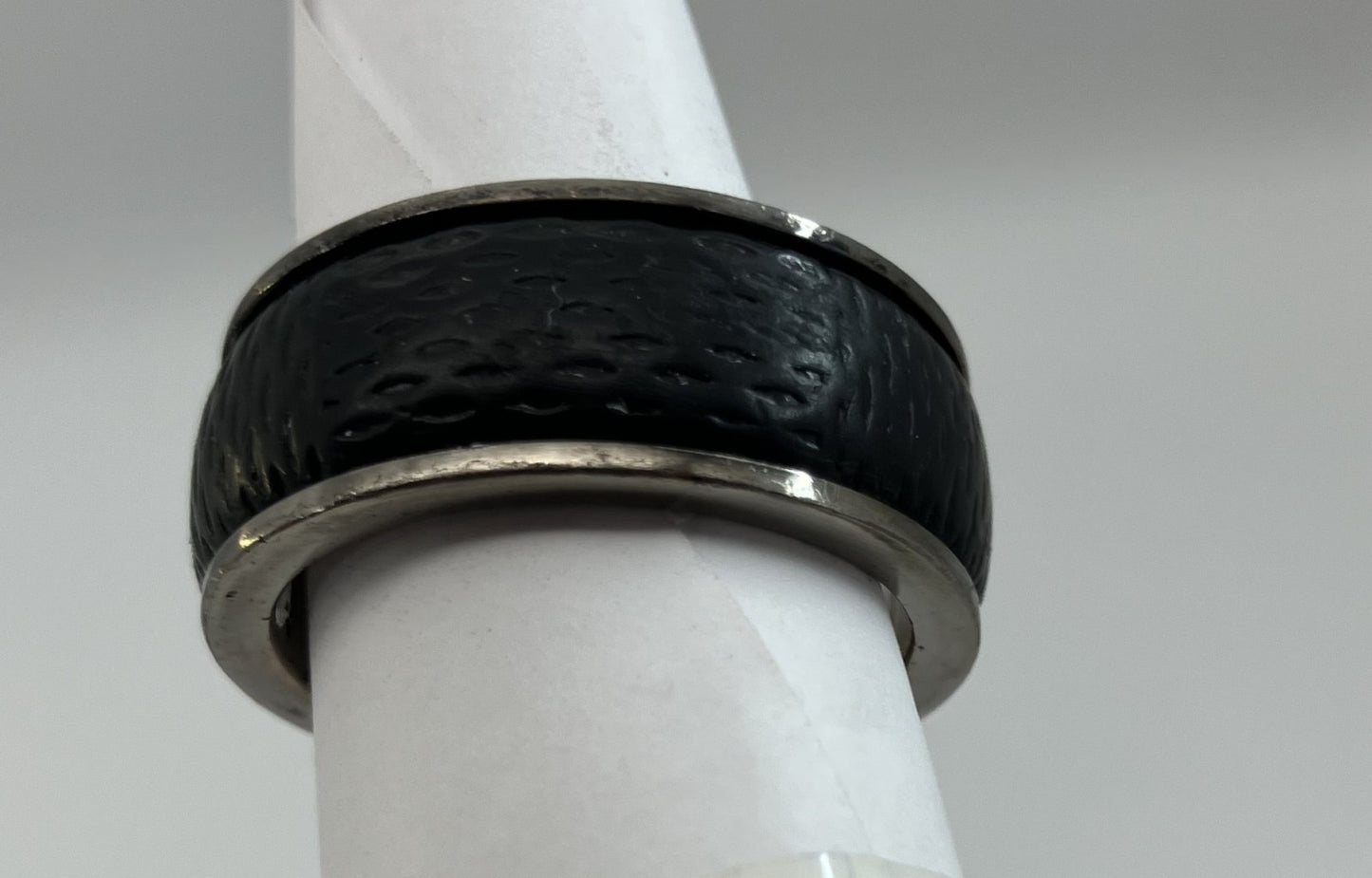 Louis Vuitton Ring Size: Width 98mm Inner diameter 0.8" (JP 22) (EU 62) (US 10) LE0079 Silver & Black