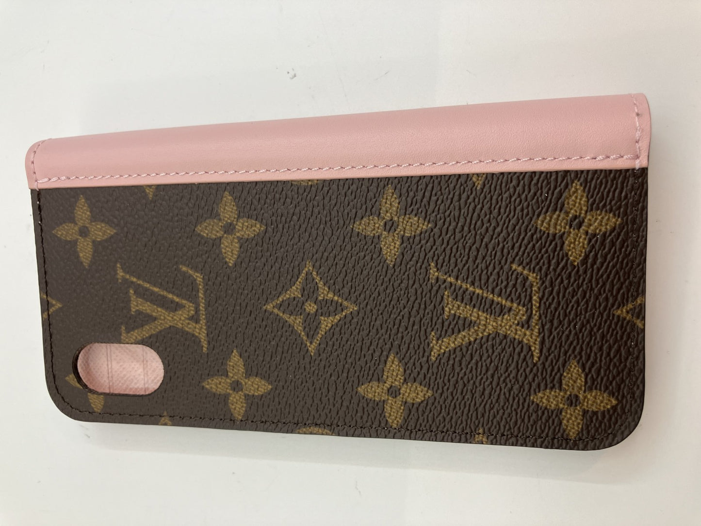 เคสสมาร์ทโฟน LOUIS VUITTON Monogram Folio M68686 iPhoneX/Xs Rose Ballerine พร้อมกล่องและกระเป๋า จัดส่งฟรี 