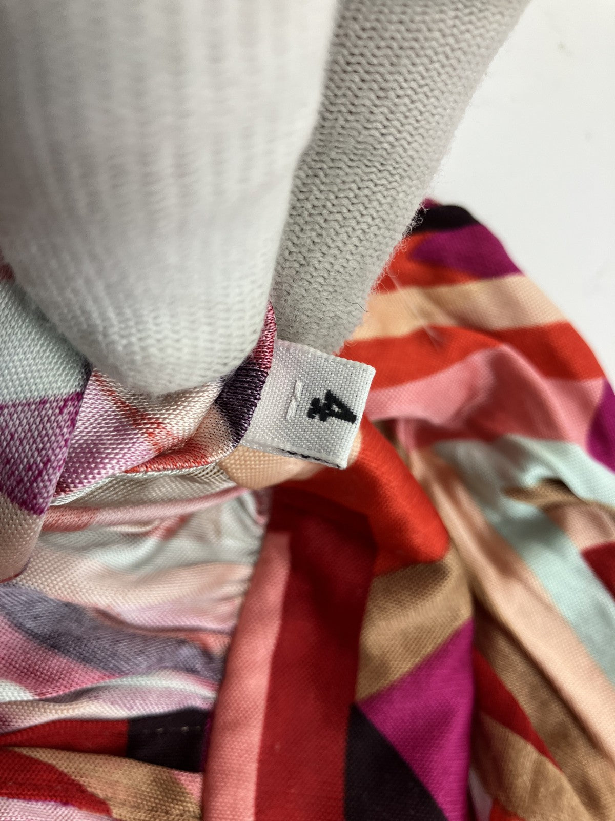 VERSACE Pink Geometric Top (Size 38) & BURBERRY BLUE LABEL Black Short Denim (Size 38) Set Outfit 窶・