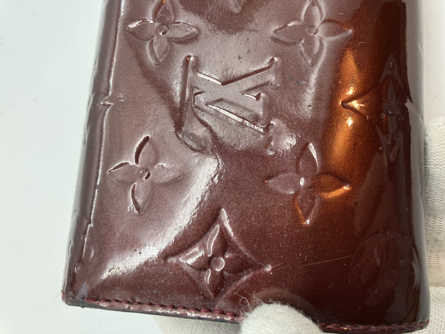 Louis Vuitton Vernis Portefeuille Sarah Amarante Long Wallet กล่อง กระเป๋า และอุปกรณ์รวมอยู่ด้วย จัดส่งฟรี 