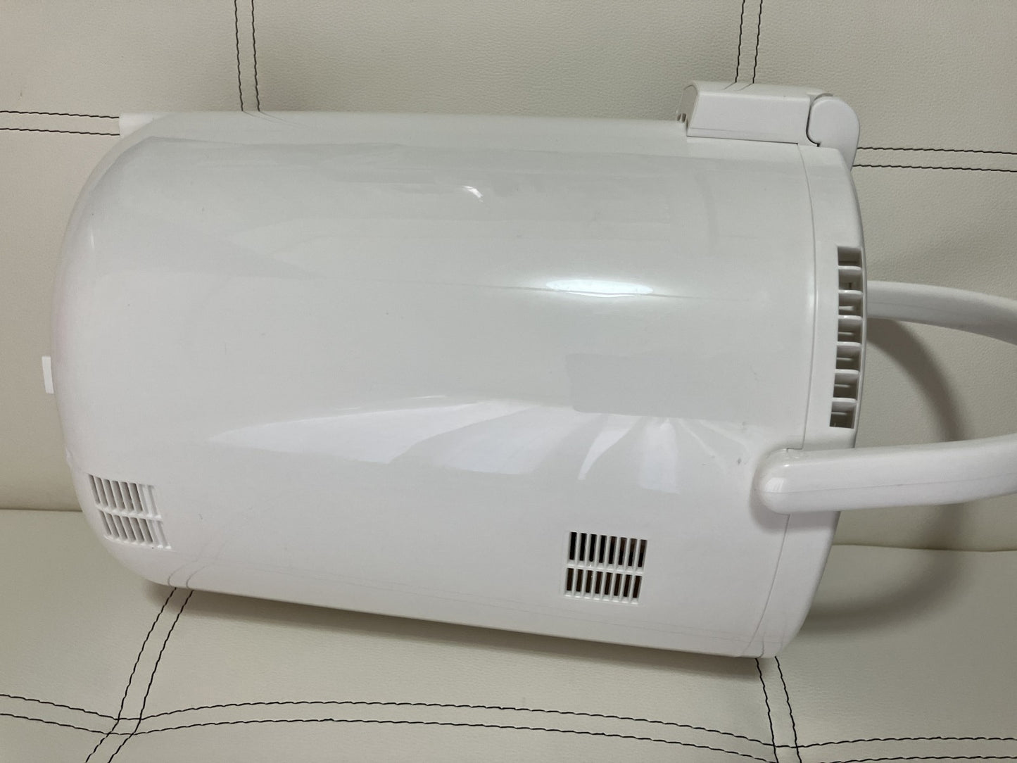 Zojirushi Steam Humidifier EE-RQ50, manufactured in 2020, includes box, cord, and instruction manual, Move Confirmed, and has been cleaned twice with citric acid.