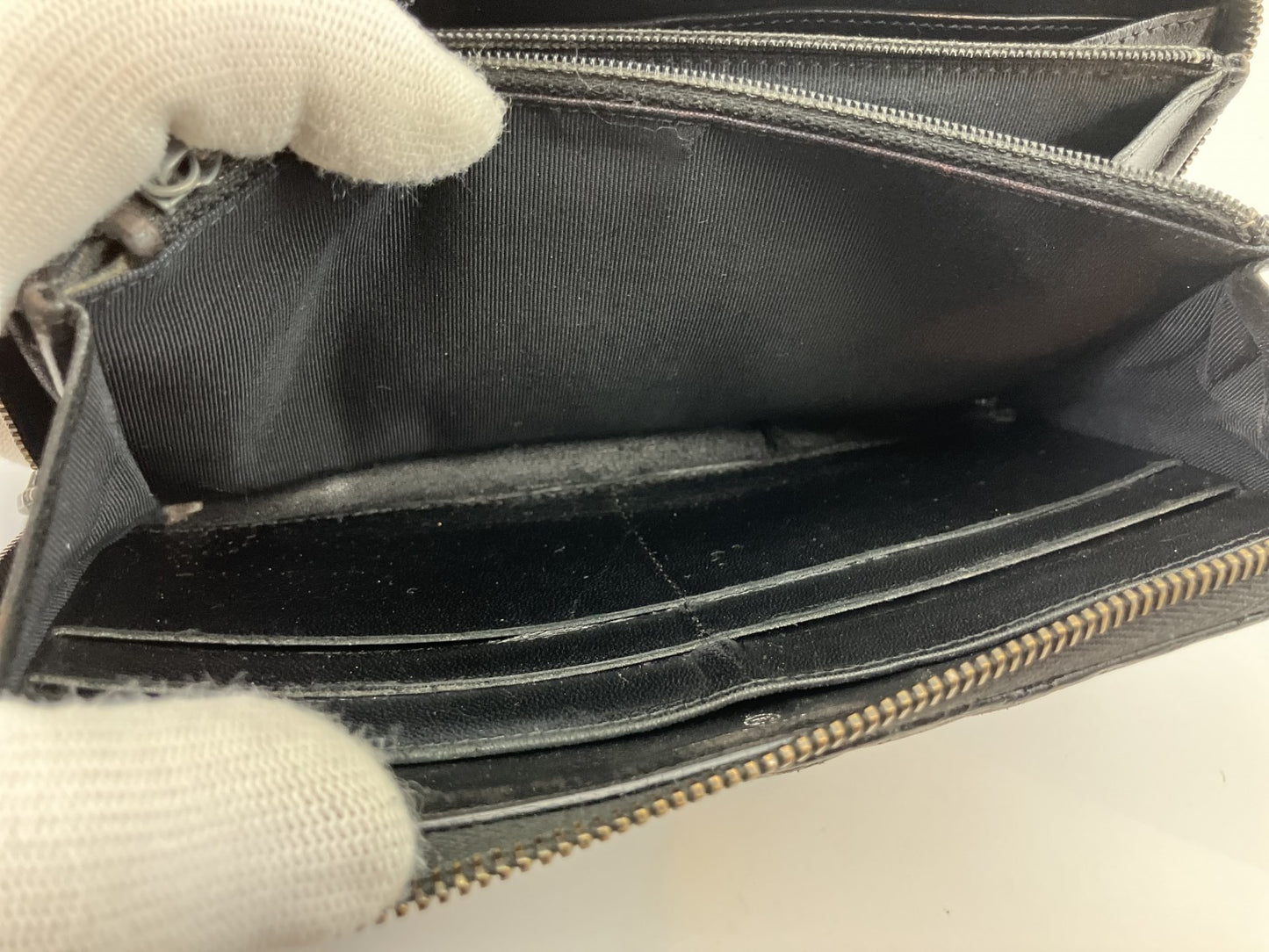 CHANEL Quilted Zip-Around Wallet | Black Lambskin 20 ÁE10 cm | Card & Hologram