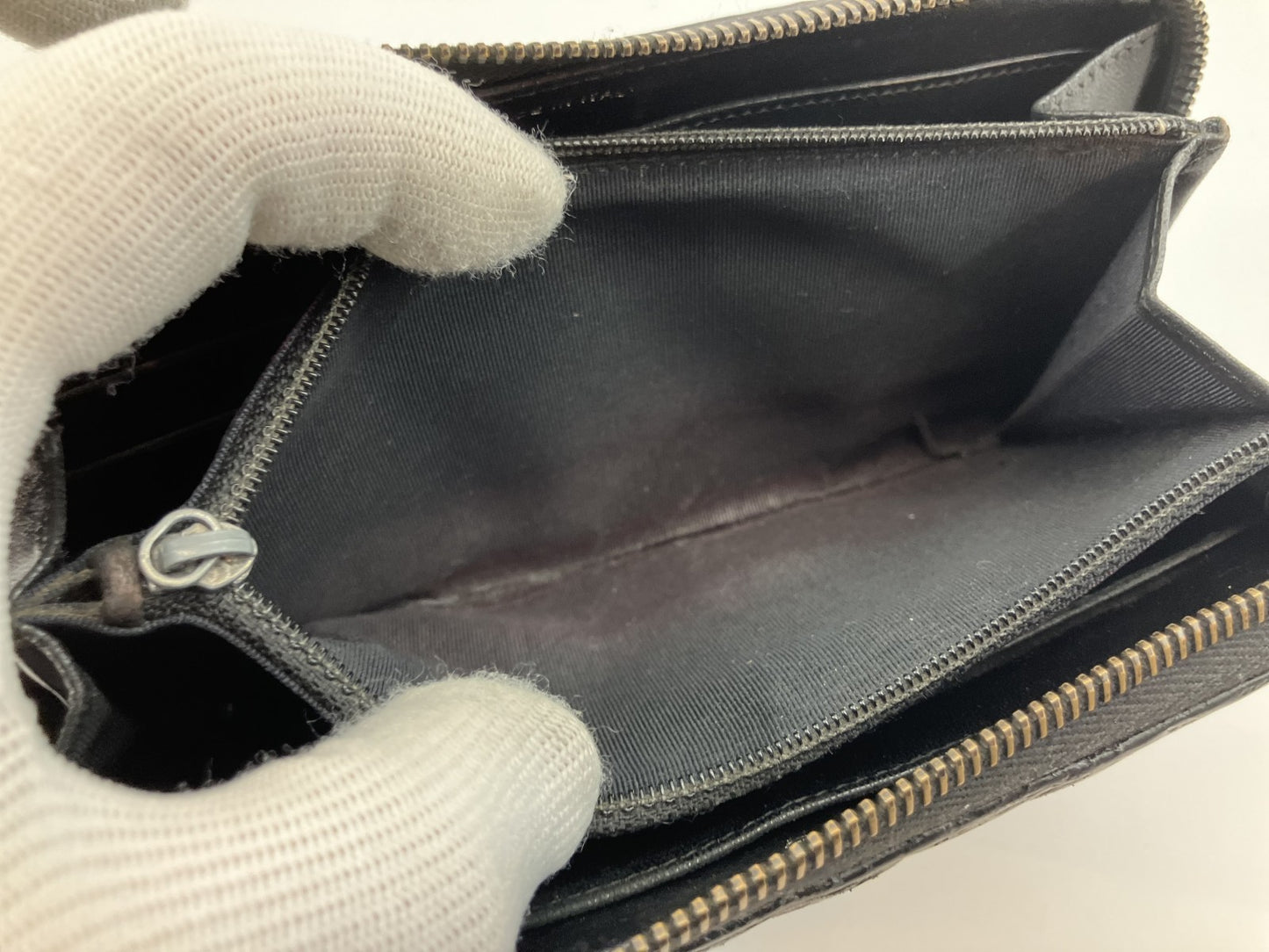 CHANEL Quilted Zip-Around Wallet | Black Lambskin 20 ÁE10 cm | Card & Hologram