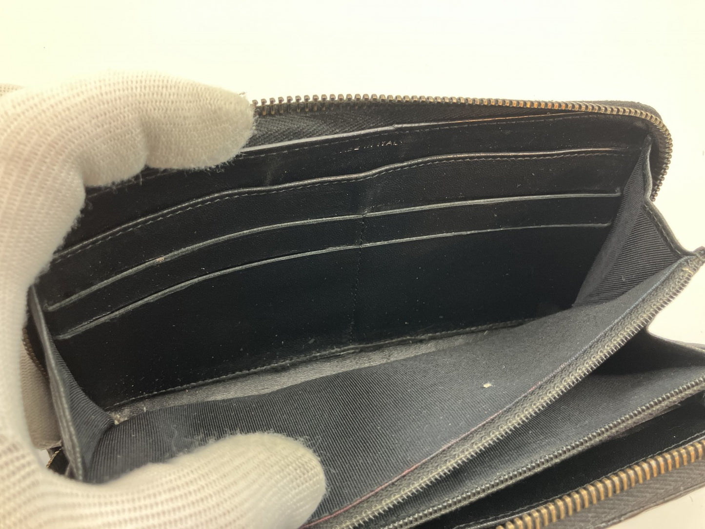 CHANEL Quilted Zip-Around Wallet | Black Lambskin 20 ÁE10 cm | Card & Hologram