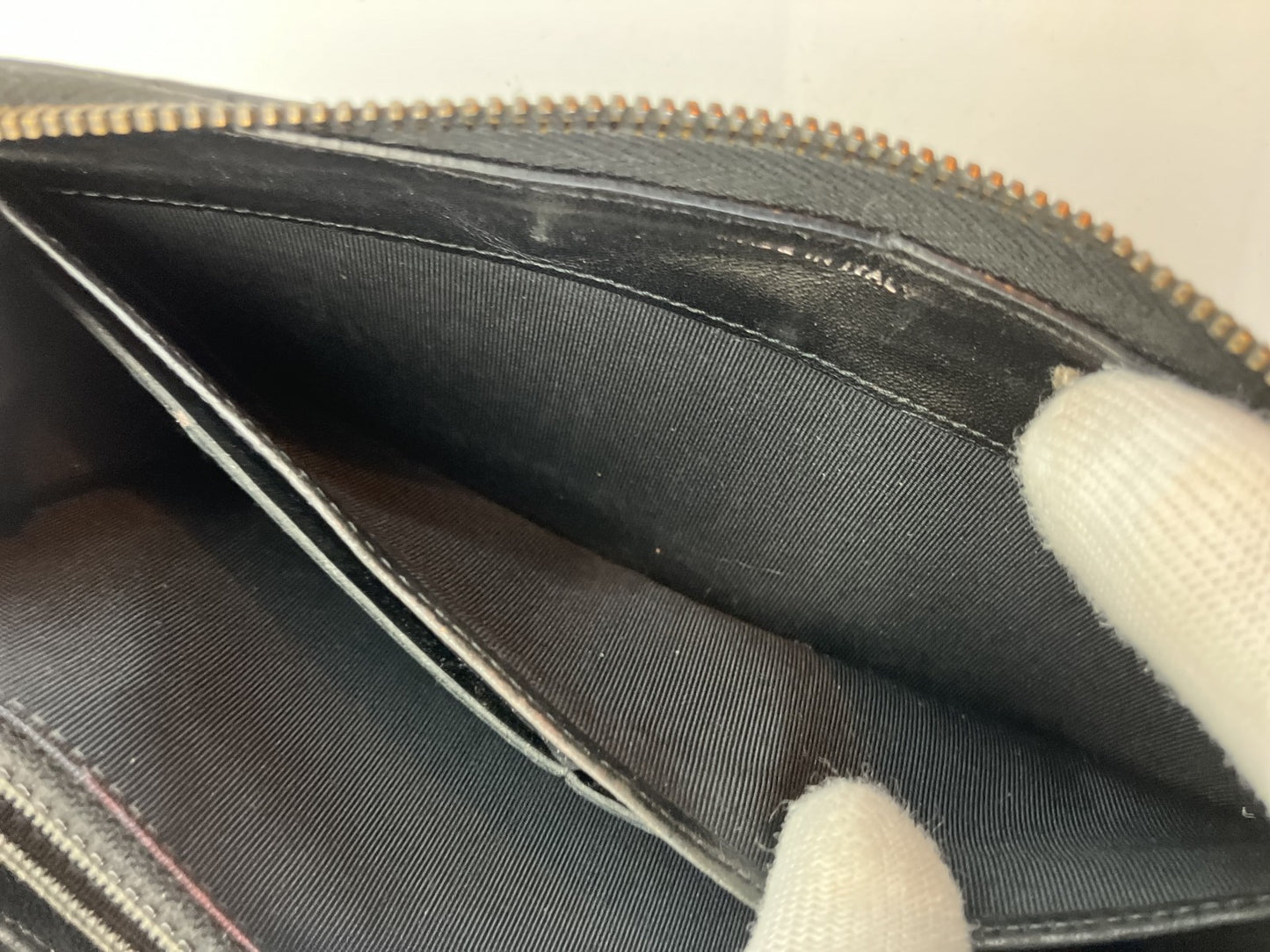 CHANEL Quilted Zip-Around Wallet | Black Lambskin 20 ÁE10 cm | Card & Hologram