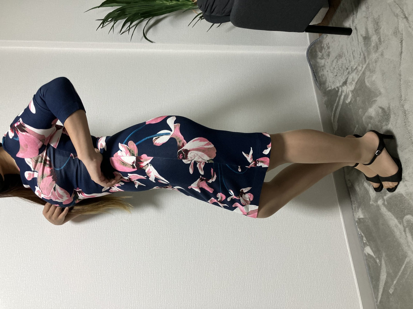[Wearing picture included] ERDEM Navy x Pink Floral Print Bodycon Dress S-M Size