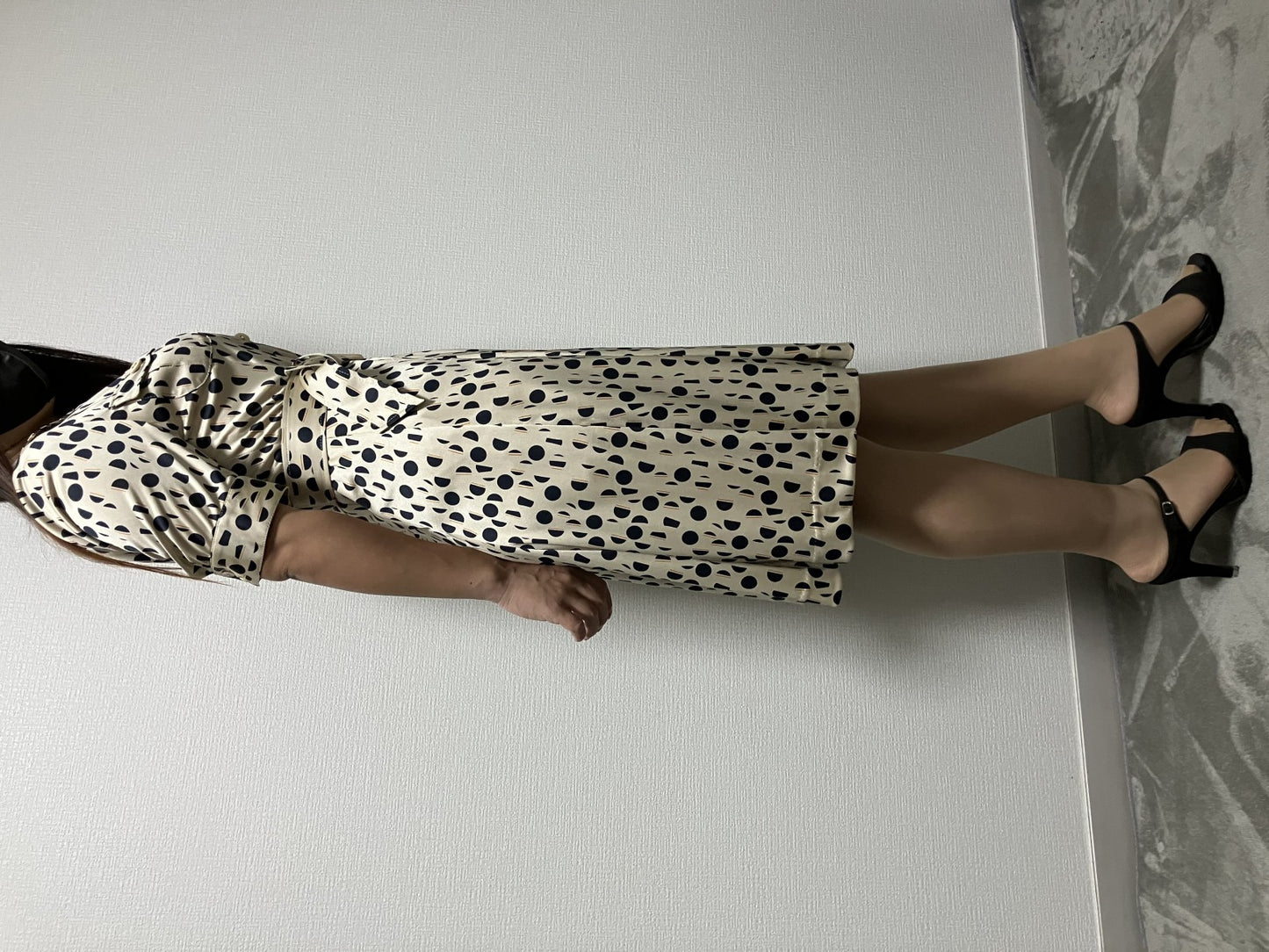 [Wearing picture included] Beige x Navy Dot Pattern Shirt Dress with Belt, Size M