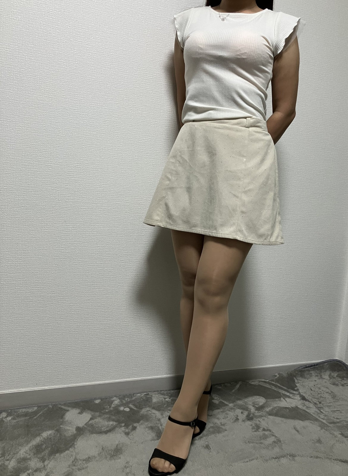 ROPE PICNIC White Top Size 36 (Bust 37-17.7") + Beige A-line Skirt Size L (Waist 33-15.7") Set Up with Wearing Pictures Lined Beautiful Simple Coordination Follow 5%